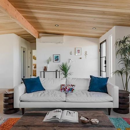 Joshua Tree - Le Tout Petit W Hot Tub Bagian luar foto