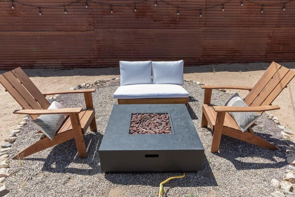 Joshua Tree - Le Tout Petit W Hot Tub Bagian luar foto