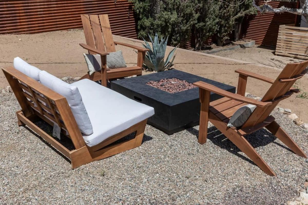 Joshua Tree - Le Tout Petit W Hot Tub Bagian luar foto